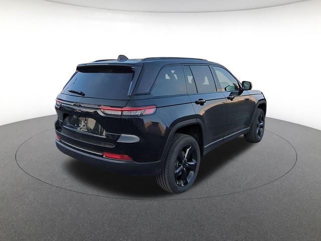 new 2025 Jeep Grand Cherokee car, priced at $40,856