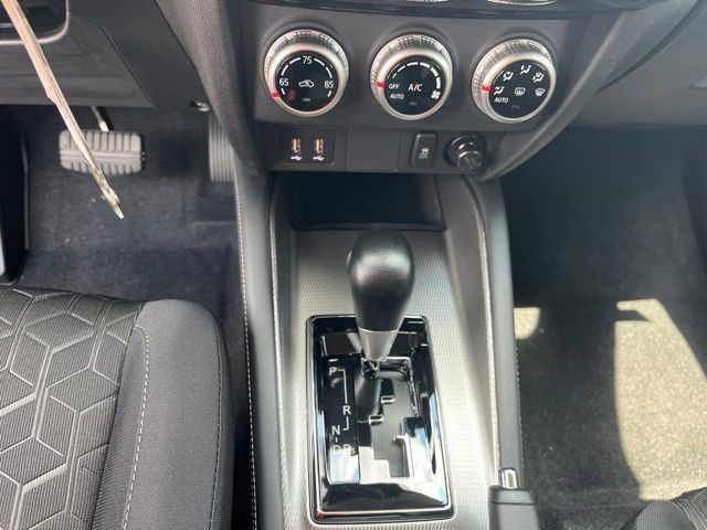 MitsubishiOutlander Sport20