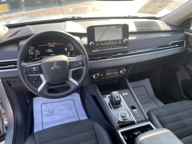 Used 2025 Mitsubishi Outlander PHEV SUV