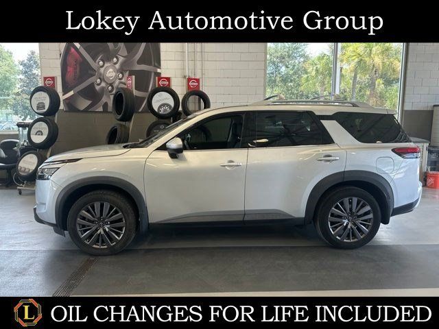 2023 Nissan Pathfinder SL FWD