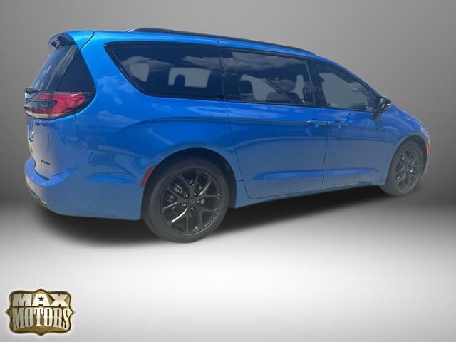New 2027 Chrysler Pacifica Van