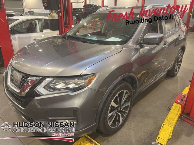 2017 Gun Metallic Nissan Rogue SL AWD SUV