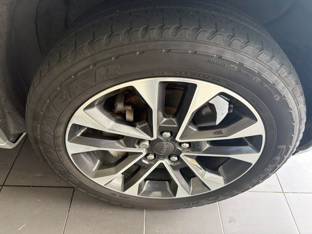 2022 Jeep Grand Cherokee Overland Silver at Monument Chevrolet