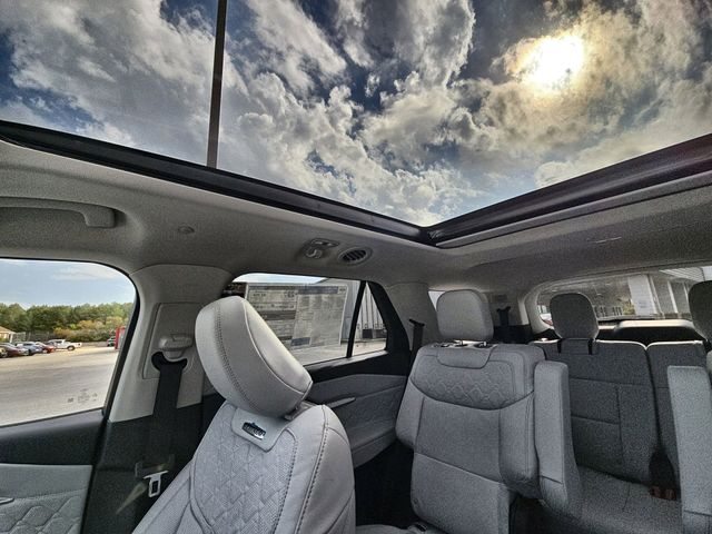 New 2026 Star White Metallic Tri-Coat Ford Platinum™ image 26