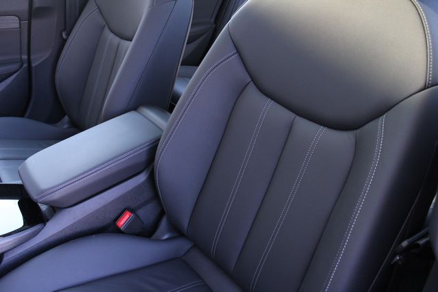 Used 2025 White Audi 2.0T Prestige image 5