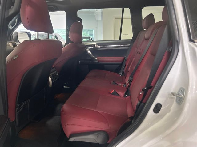 Certified Used 2021  Lexus 460 image 22