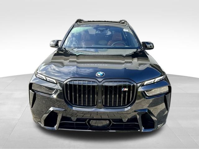 2025 BMW X7 M60i 2