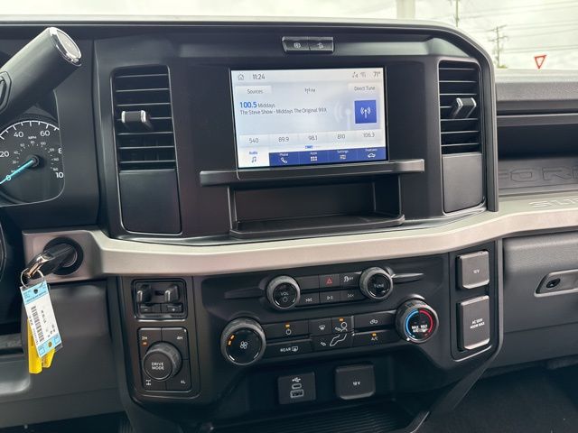 New 2026 White Ford XL image 28