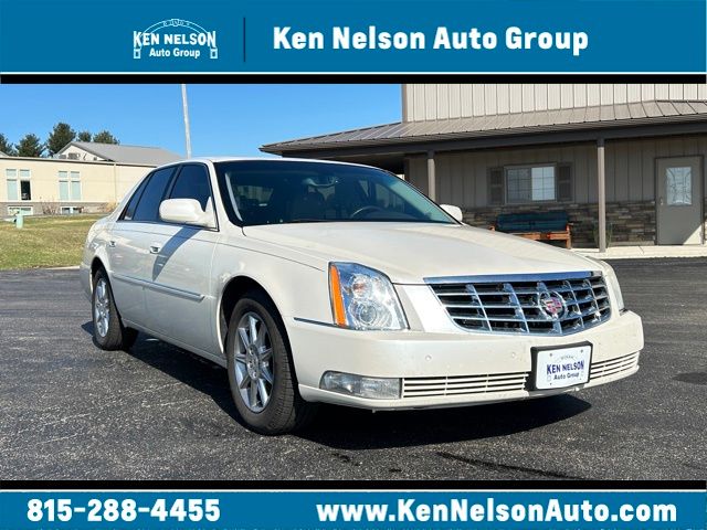 2011 Cadillac DTS Luxury FWD