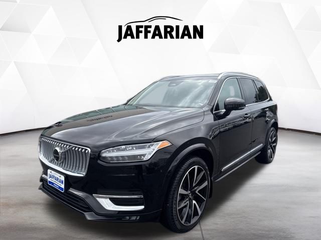 2024 Volvo XC90 B6 Plus Bright Theme 6-Passenger AWD