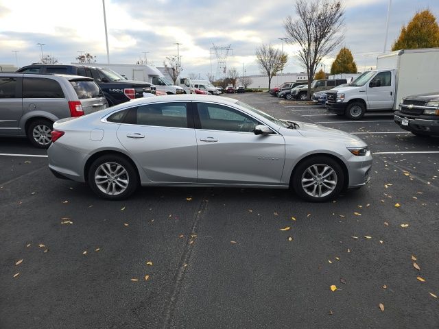 Used 2017 Chevrolet Malibu For Sale in Grove City, OH