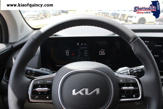 New 2026 Kia Carnival MPV Van
