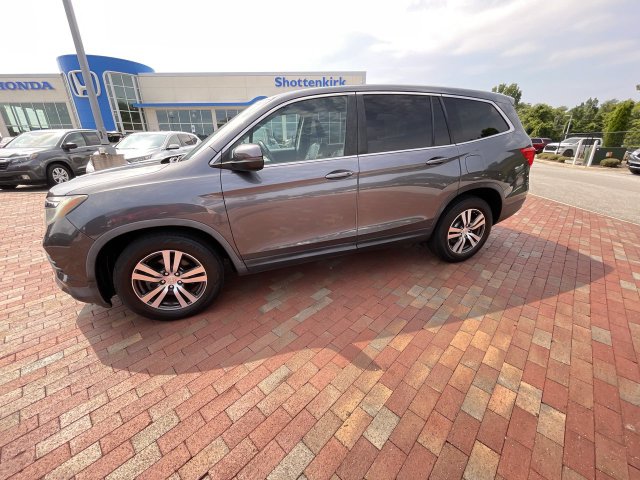 Used 2017 Honda Pilot SUV