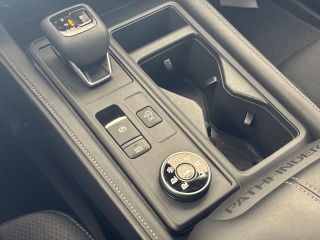 Used 2025 Nissan Pathfinder SUV