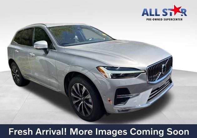 Silver 2023 Volvo XC60 B5 Plus Bright Theme AWD SUV / Crossover All-Wheel Drive Automatic