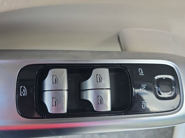 Used 2023 White Mercedes-Benz C 300 image 28