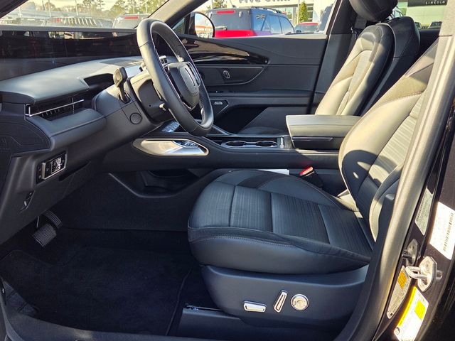 Used 2025 Black Lincoln Reserve image 12