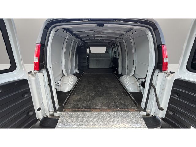 Used 2022 White Chevrolet Work Van image 33