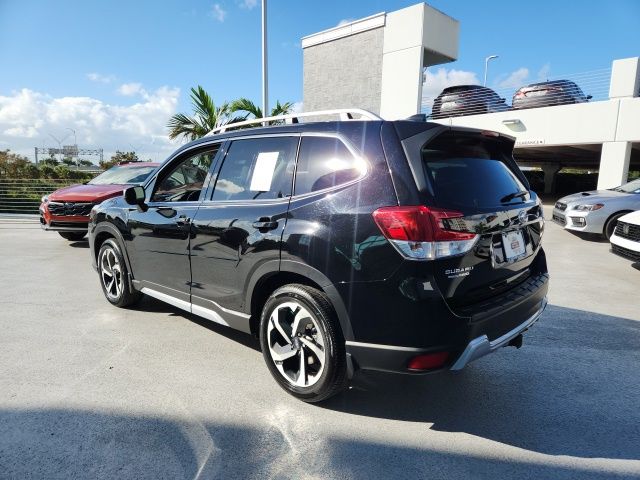 2022 Subaru Forester Touring 17