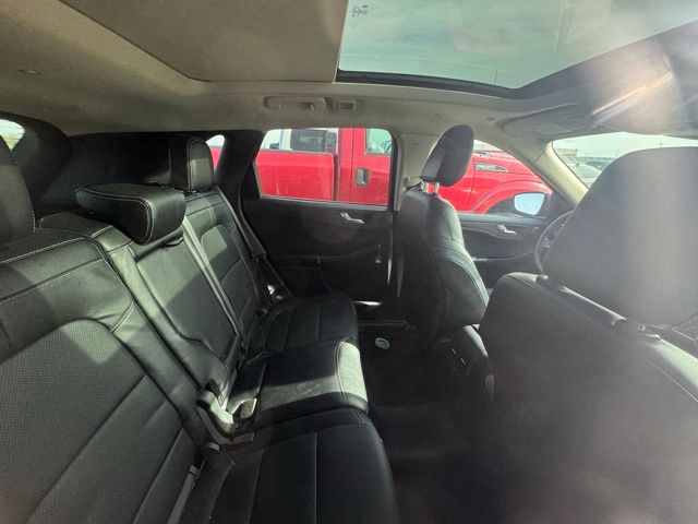 2020 Ford Escape Titanium Hybrid