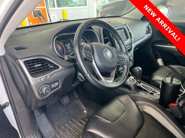 2019 Jeep Cherokee Latitude Plus White at Texan Dodge Chrysler Jeep Ram