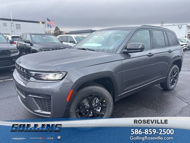 Baltic Gray Metallic Clearcoat 2026 Jeep Grand Cherokee Altitude 4WD SUV / Crossover Four-Wheel Drive 8-Speed Automatic