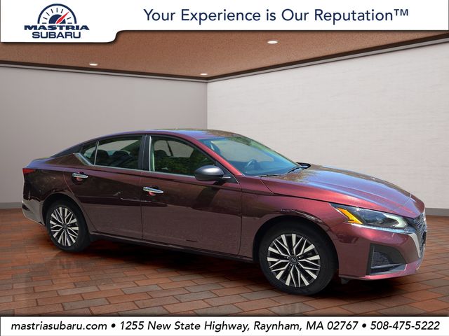 Garnet Pearl Metallic 2025 Nissan Altima Sedan All-Wheel Drive Continuously Variable Transmission
