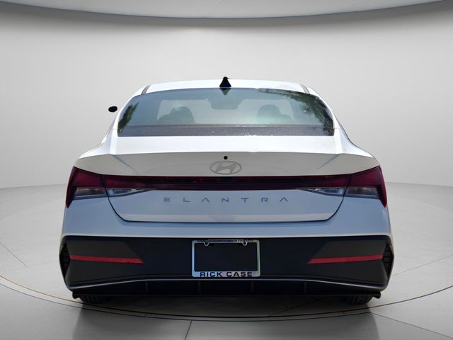 2026 Hyundai Elantra - $22,144
