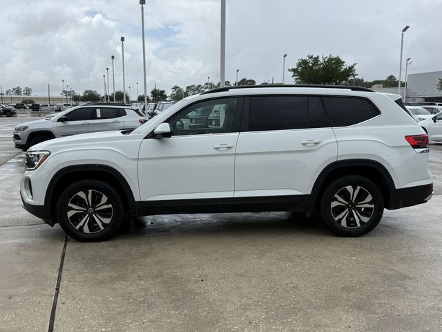 2024 Volkswagen Atlas 2.0T SE White at DeMontrond Ford