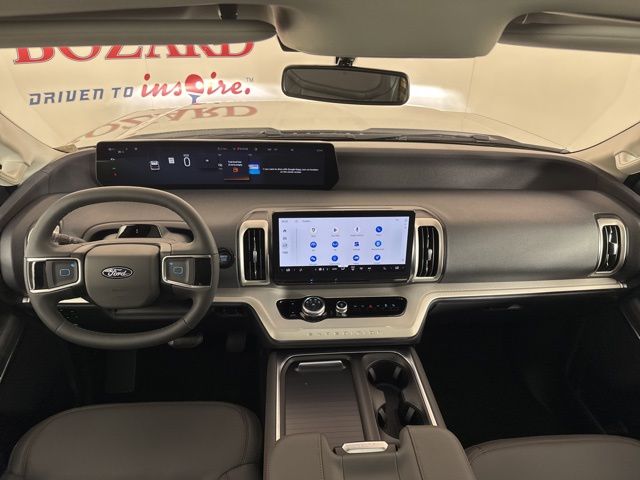 2025 Star White Metallic Tri-Coat Ford Expedition Max 4X4 SUV