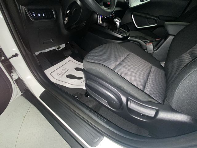 Used 2023 White Kia LX image 12