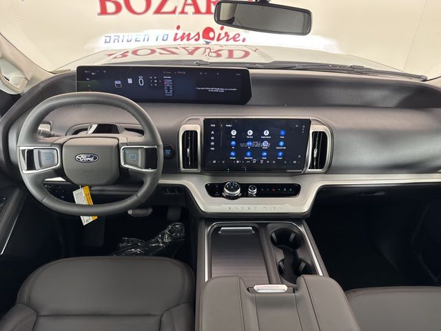 2025 Glacier Gray Metallic TriCoat Ford Expedition Max 4X4 SUV