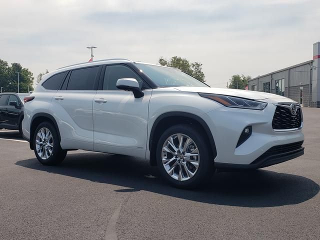 New 2026  Toyota Limited image 3