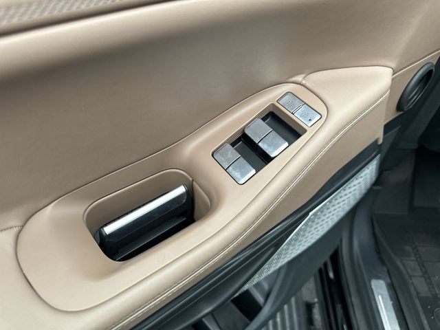 Certified Used 2025 Black Lincoln Black Label image 17