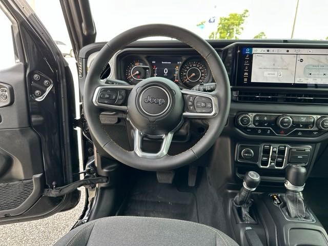 2024 Jeep Wrangler Sahara 13