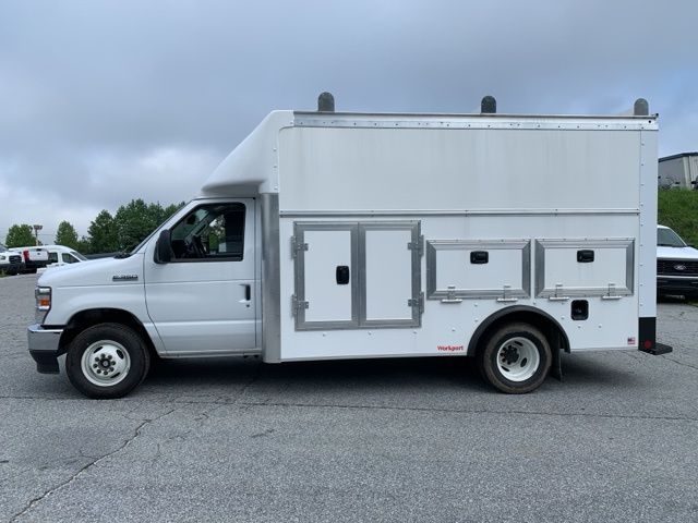 2025 Ford E-350SD Base 2