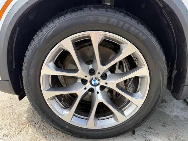 2024 BMW X5 sDrive40i White at Bayway Cadillac of The Woodlands