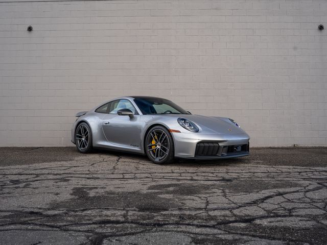 Certified Used 2025  Porsche Carrera 4 GTS image 9