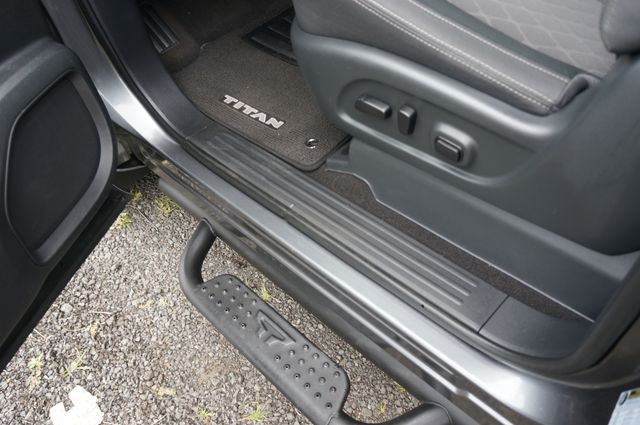 2024 Nissan Titan SV - Photo 28