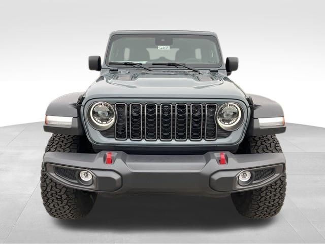 2024 Jeep Wrangler Rubicon 2