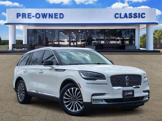 2021 Lincoln Aviator Reserve White at Bayshore Chrysler Jeep Dodge Ram