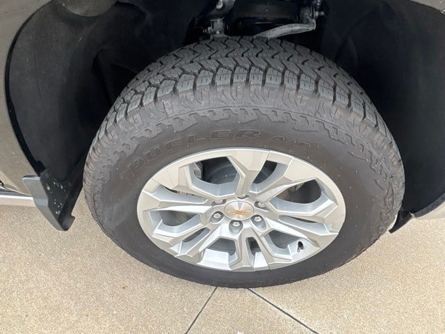 2025 Chevrolet Silverado 1500 LTZ - Photo 52