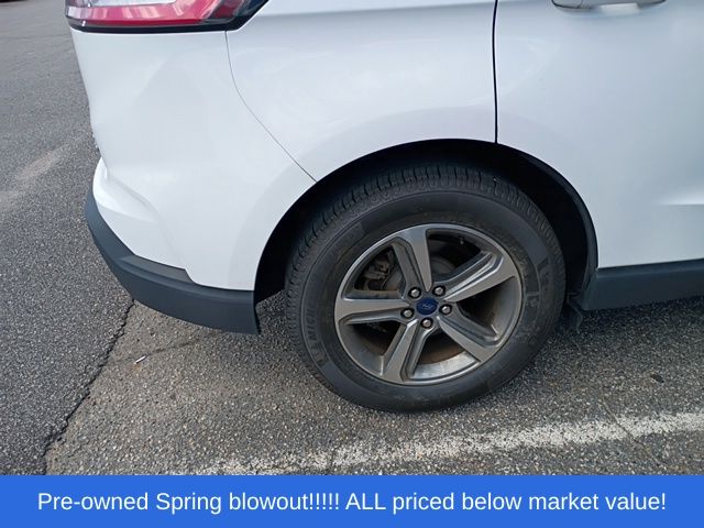 Used 2020 White Ford SEL image 17