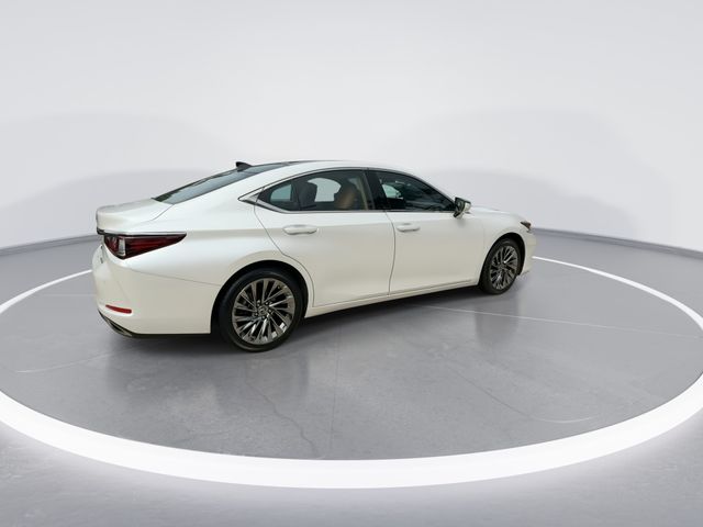 2025 Lexus ES - $50,998