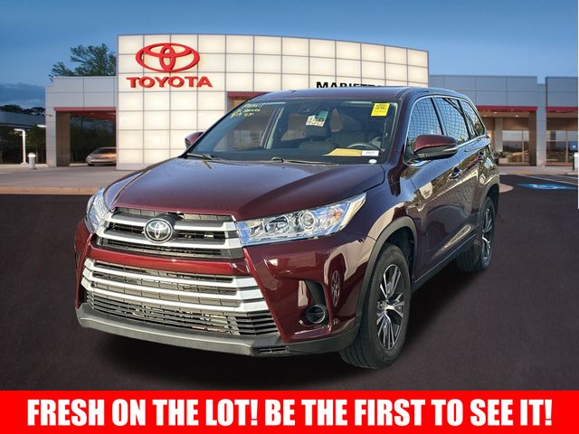 2019 Toyota Highlander LE 3