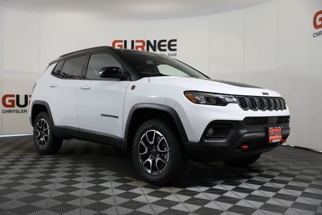 Bright White Clearcoat 2026 Jeep Compass SUV / Crossover Four-Wheel Drive 8-Speed Automatic