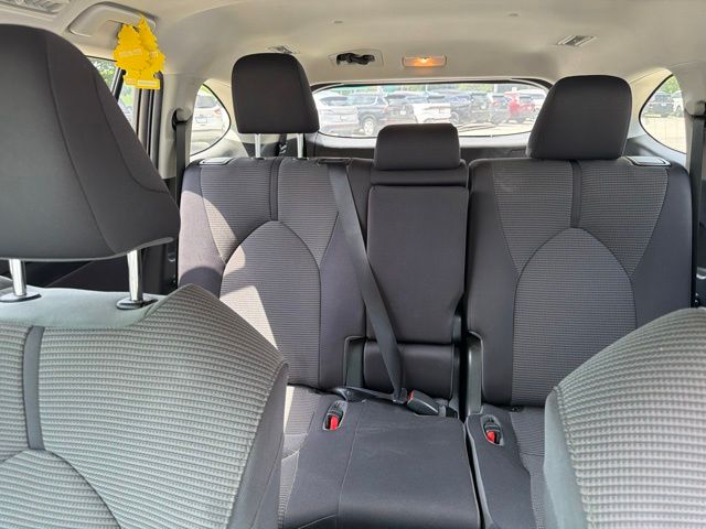 Used 2022 Gray Toyota LE image 10