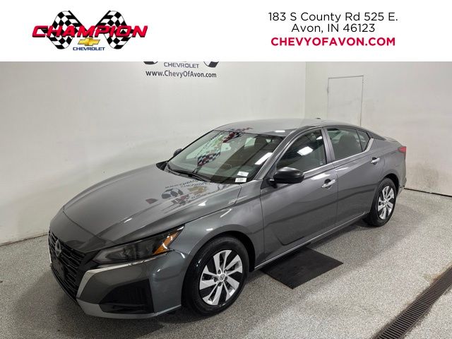 Gray (Gun Metallic) 2025 Nissan Altima Sedan Front-Wheel Drive Continuously Variable Transmission