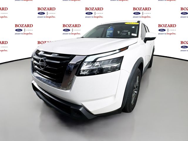 2022 Glacier White Nissan Pathfinder S FWD SUV