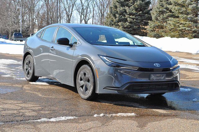 2025 Toyota Prius LE FWD